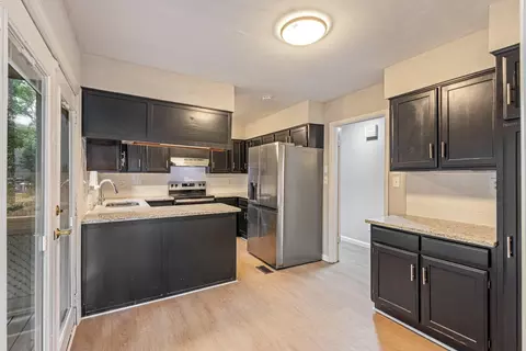 Kitchen - 855 Wimbledon Dr, Augusta, GA 30909 photo 1 of 3