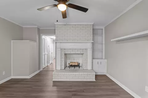 Living - 2918 Arrowhead Dr, Augusta, GA 30909 photo 5 of 5
