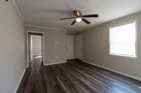 Living - 2816 King St, Augusta, GA 30906 photo 5 of 6