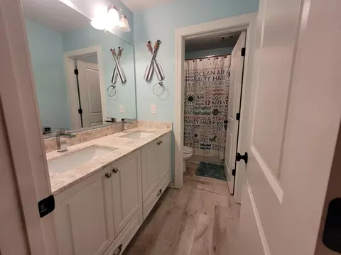 Bath - 1733 Davenport Dr, Evans, GA 30809 photo 8 of 8