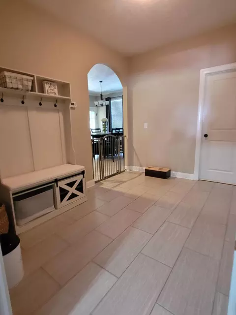 Entry Way - 1733 Davenport Dr, Evans, GA 30809 photo 3 of 9