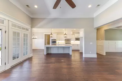 Living - 4960 White Oak Rd, Appling, GA 30802 photo 5 of 7