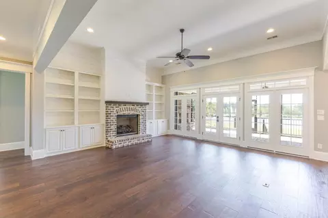 Living - 4960 White Oak Rd, Appling, GA 30802 photo 2 of 7