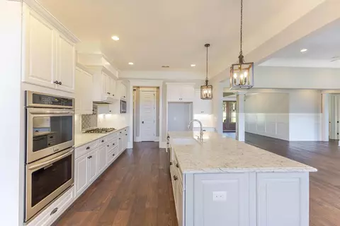 Kitchen - 4960 White Oak Rd, Appling, GA 30802 photo 5 of 9