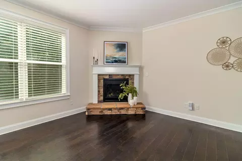 Living - 5629 Sunbury Loop, Evans, GA 30809 photo 3 of 8