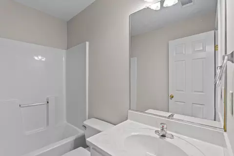 Bath - 2805 Brickrun Way, Augusta, GA 30909 photo 6 of 6