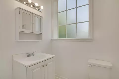 Bath - 106 Second St, Augusta, GA 30901 photo 1 of 2