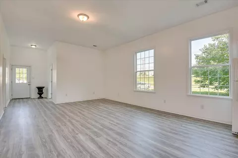Living - 106 Second St, Augusta, GA 30901 photo 1 of 2