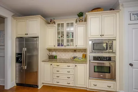 Kitchen - 1005 Mitchell Ln, Evans, GA 30809 photo 5 of 7