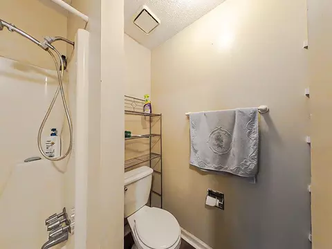 Bath - 2717 Dan St, Augusta, GA 30909 photo 3 of 6