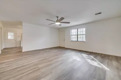 Living - 705 Cool Brook Ct, Martinez, GA 30907 photo 3 of 3
