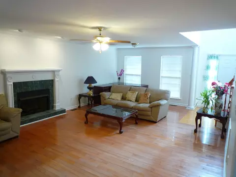 Living - 4045 Dowling Dr, Martinez, GA 30907 photo 3 of 6