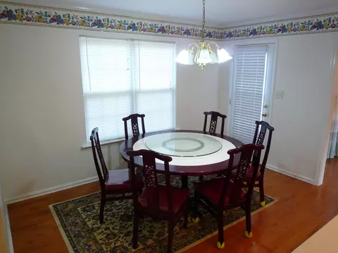 Dining - 4045 Dowling Dr, Martinez, GA 30907 photo 2 of 4