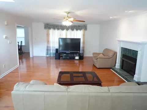 Living - 4045 Dowling Dr, Martinez, GA 30907 photo 1 of 6