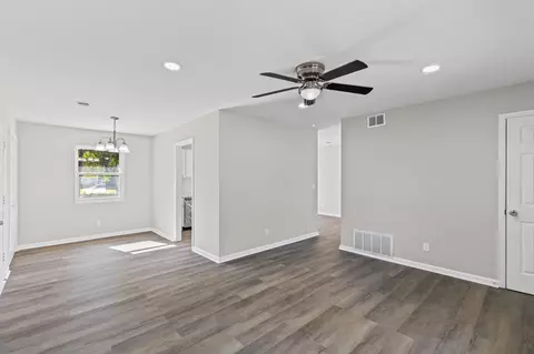 Living - 3119 Tate Rd, Augusta, GA 30906 photo 4 of 4