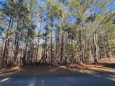24-17 Madison Dr, Mccormick, SC 29835