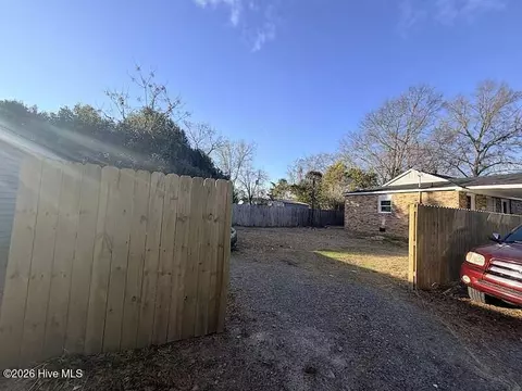 Exterior - 1610 Carpenter St, Augusta, GA 30901 photo 2 of 2