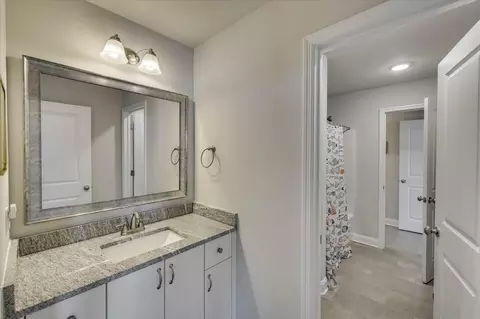 Bath - 3441 Hilltop Trl, Evans, GA 30809 photo 4 of 7
