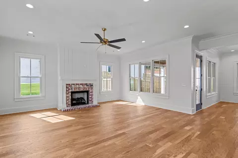 Living - 724 Campana Dr, Evans, GA 30809 photo 2 of 6