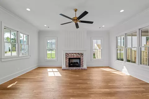 Living - 724 Campana Dr, Evans, GA 30809 photo 3 of 6
