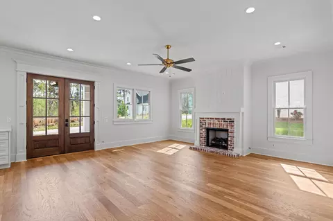 Living - 724 Campana Dr, Evans, GA 30809 photo 4 of 6