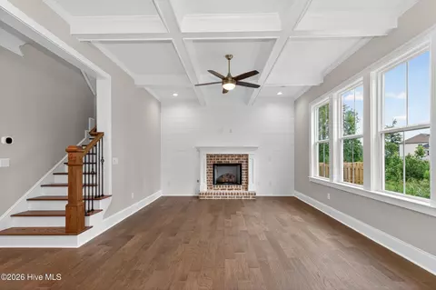 Living - 618 River Oaks Ln, Evans, GA 30809 photo 2 of 3