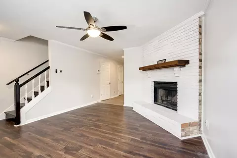 Living - 2111 Turtle Ct, Augusta, GA 30907 photo 2 of 4
