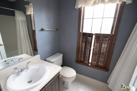 Bath - 155 Stone Mill Dr, Augusta, GA 30907 photo 2 of 2