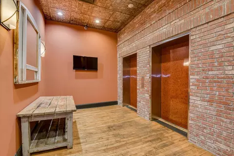Entry Way - 936 Broad St #304, Augusta, GA 30901 photo 3 of 4