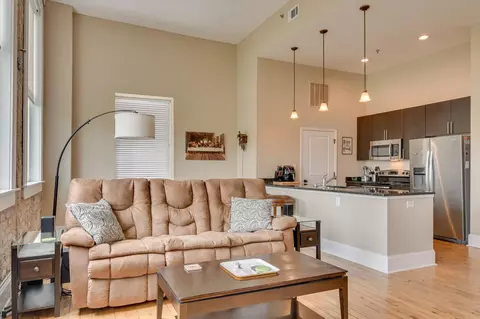Living - 936 Broad St #304, Augusta, GA 30901 photo 6 of 6