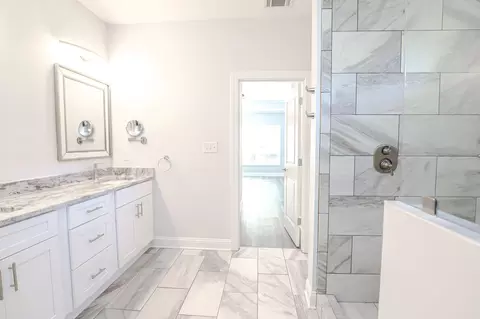 Bath - 170 Grandview Dr, Mccormick, SC 29835 photo 6 of 8