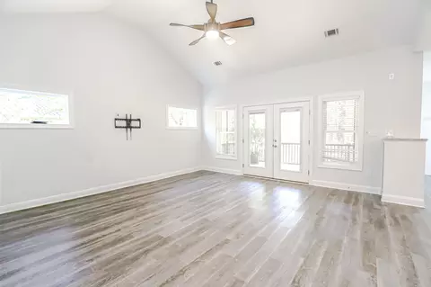 Living - 170 Grandview Dr, Mccormick, SC 29835 photo 4 of 4