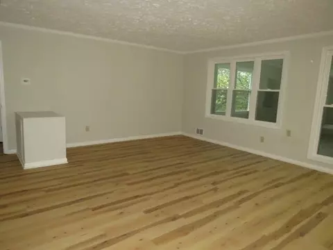 Living - 4629 Silver Lake Dr, Evans, GA 30809 photo 5 of 6