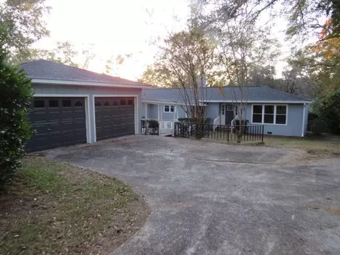 Exterior - 4629 Silver Lake Dr, Evans, GA 30809 photo 1 of 2
