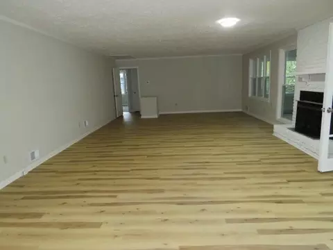 Living - 4629 Silver Lake Dr, Evans, GA 30809 photo 3 of 6
