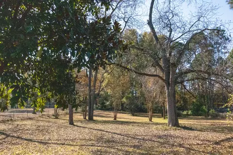 Exterior - 125 Lee St, Thomson, GA 30824 photo 7 of 13