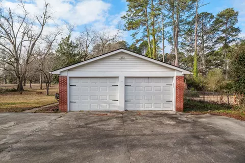 Exterior - 125 Lee St, Thomson, GA 30824 photo 10 of 13