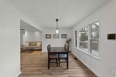 Dining - 125 Lee St, Thomson, GA 30824 photo 2 of 4