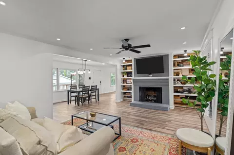 Living - 125 Lee St, Thomson, GA 30824 photo 4 of 4