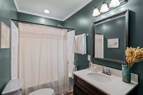Bath - 125 Lee St, Thomson, GA 30824 photo 1 of 3
