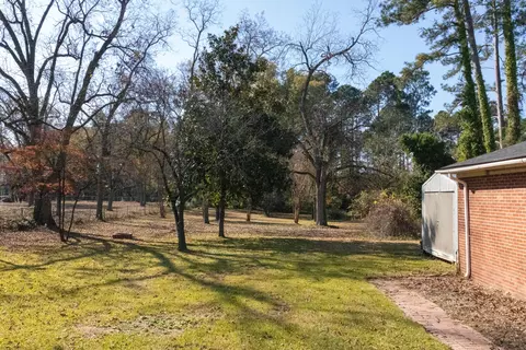 Exterior - 125 Lee St, Thomson, GA 30824 photo 8 of 13