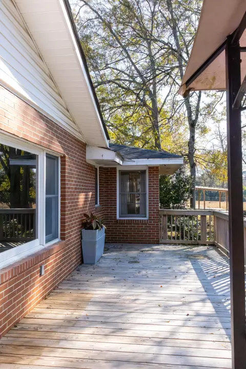 Exterior - 125 Lee St, Thomson, GA 30824 photo 3 of 13