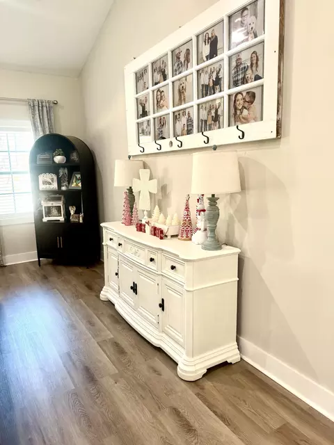 Entry Way - 169 E Sheppard St, Stapleton, GA 30823 photo 4 of 6