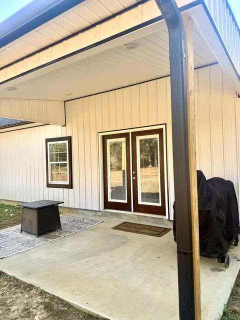 Exterior - 169 E Sheppard St, Stapleton, GA 30823 photo 3 of 6