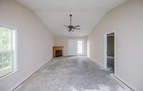 Living - 2330 Lions Gate Dr, Augusta, GA 30909 photo 2 of 6