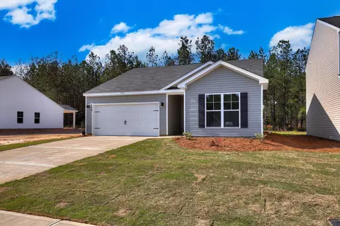 132 Traditions Dr, Trenton, SC 29847