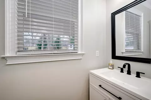 Bath - 888 Rainne Ct, Evans, GA 30809 photo 1 of 5