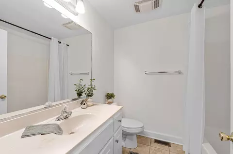 Bath - 5138 Fairington Dr, Evans, GA 30809 photo 5 of 7