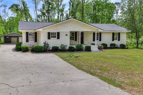 Exterior - 5138 Fairington Dr, Evans, GA 30809 photo 3 of 12