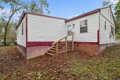 Exterior - 2411 Ruby Dr, Augusta, GA 30906 photo 6 of 9